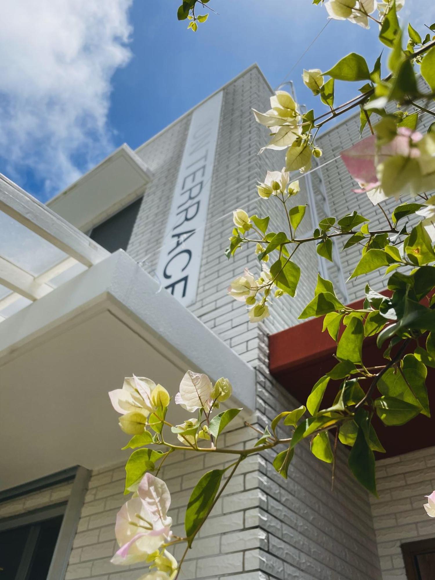 Hostel Sunterrace Ishigaki Ishigaki  Экстерьер фото